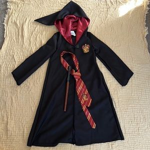 Wizarding World Harry Potter Gryffindor Robe Kid’s Costume with Tie and Wand